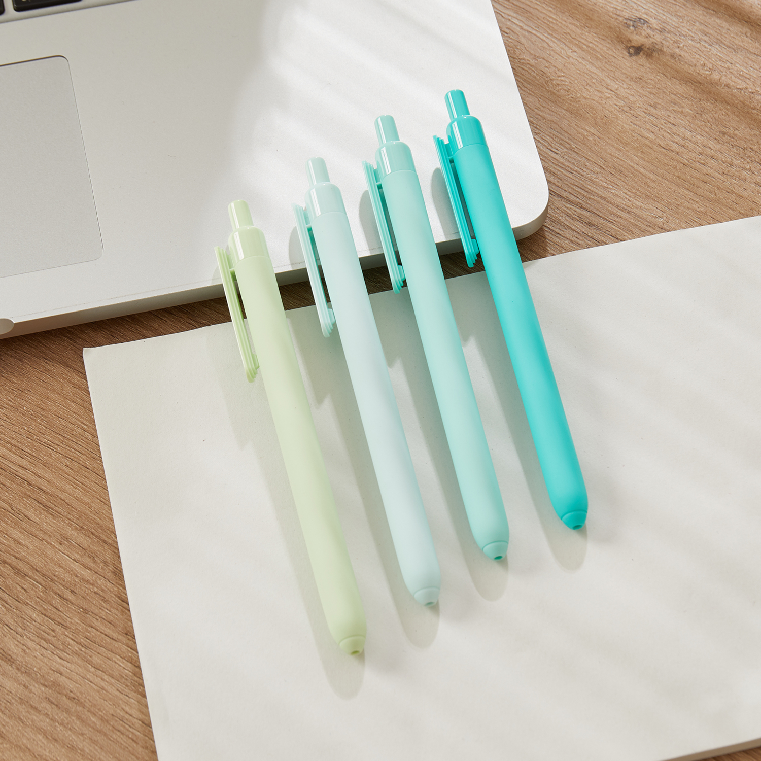 Y YOMA 4 Pcs Fine Point 0.5mm Gel Pen Black Ink Retractable Ballpoint Pen Smooth Writing Quick Dry Gel Pens Cute Aesthetic Pen Pastel Refillable Pen for School Home Office Supplies, Teal Blue