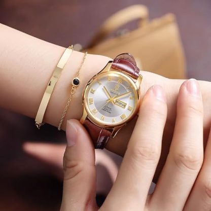 ROCOSJEWE Fashion Women's Watches Classic Rose Gold Women's Wristwatch Laser Pattern Dial Roman Numerals Quartz Watch Day Date Leather Strap Girlfriend Gift R0131L