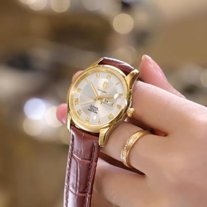 ROCOSJEWE Fashion Women's Watches Classic Rose Gold Women's Wristwatch Laser Pattern Dial Roman Numerals Quartz Watch Day Date Leather Strap Girlfriend Gift R0131L