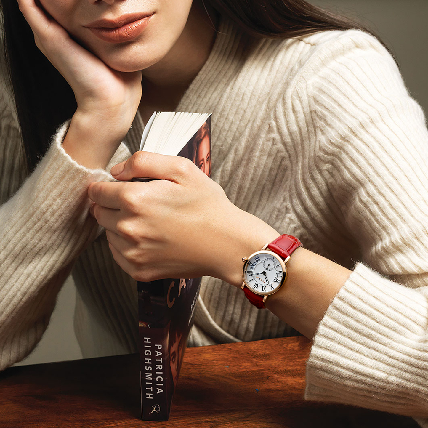 ROCOSJEWE Women Quartz Watch Vintage Roman Numeral Analog Dial Second Hand Sub Dial 32mm Gold Stainless Steel Case Leather Strap R0240