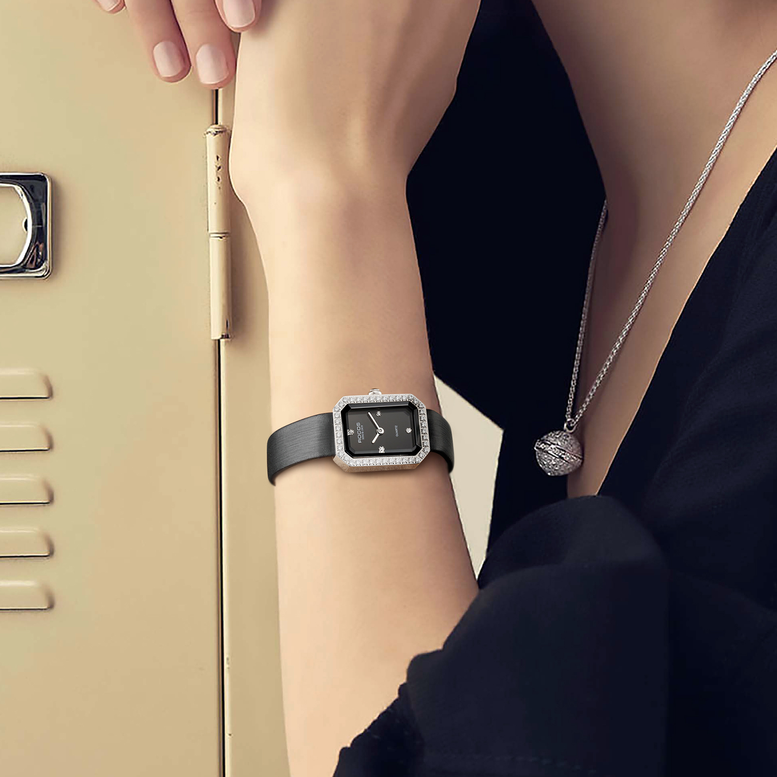 ROCOSJEWE Women's Watch Square Elegant Black Dial with Jewelry Quartz Watches for Women 26mm R0249