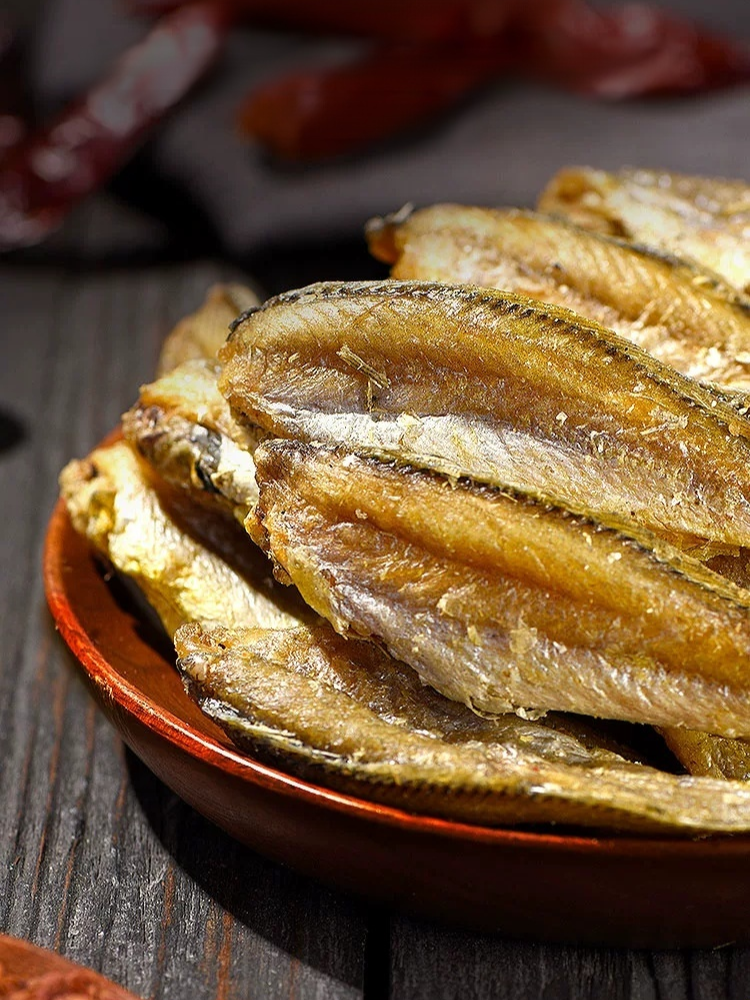 The Ultimate Crispy Fish Snack - Whole Dried Yellowfish for Beer & Parties