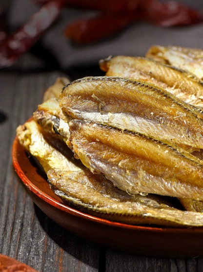 The Ultimate Crispy Fish Snack - Whole Dried Yellowfish for Beer & Parties