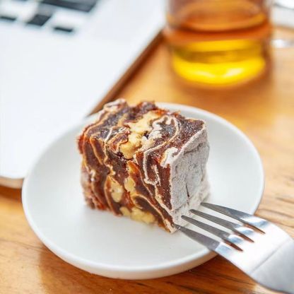 【No Added Sugar】Persimmon Cake with Walnuts