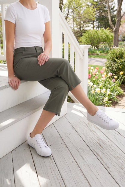 Stretch Denim Five-Pocket Capri Jeans
