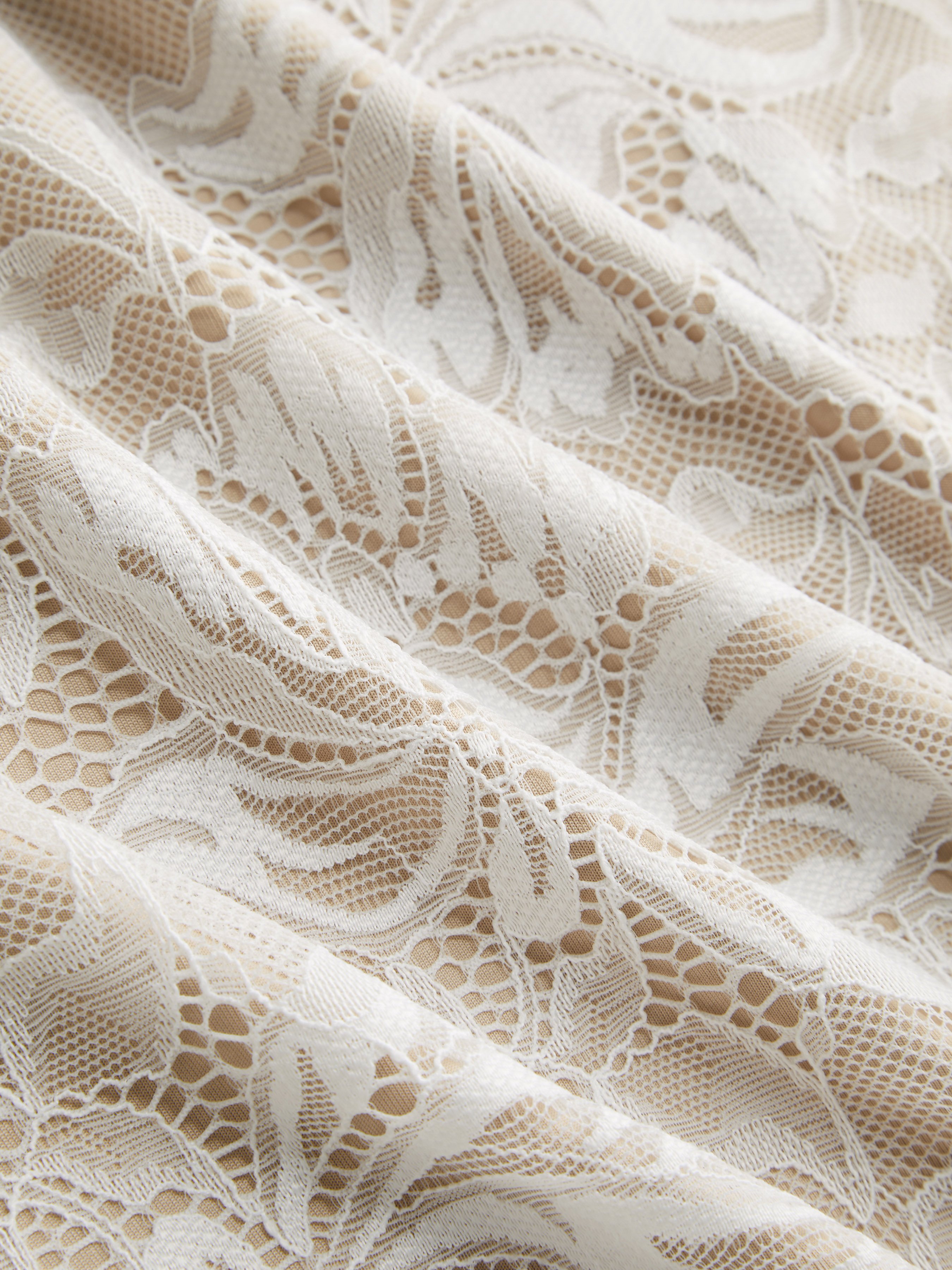 Lace Sheer Boat Neck Top Curve & Plus