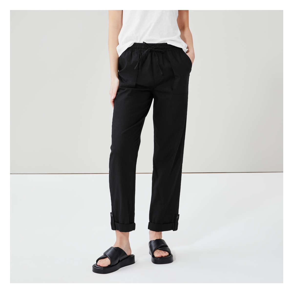 Linen-Blend Pant