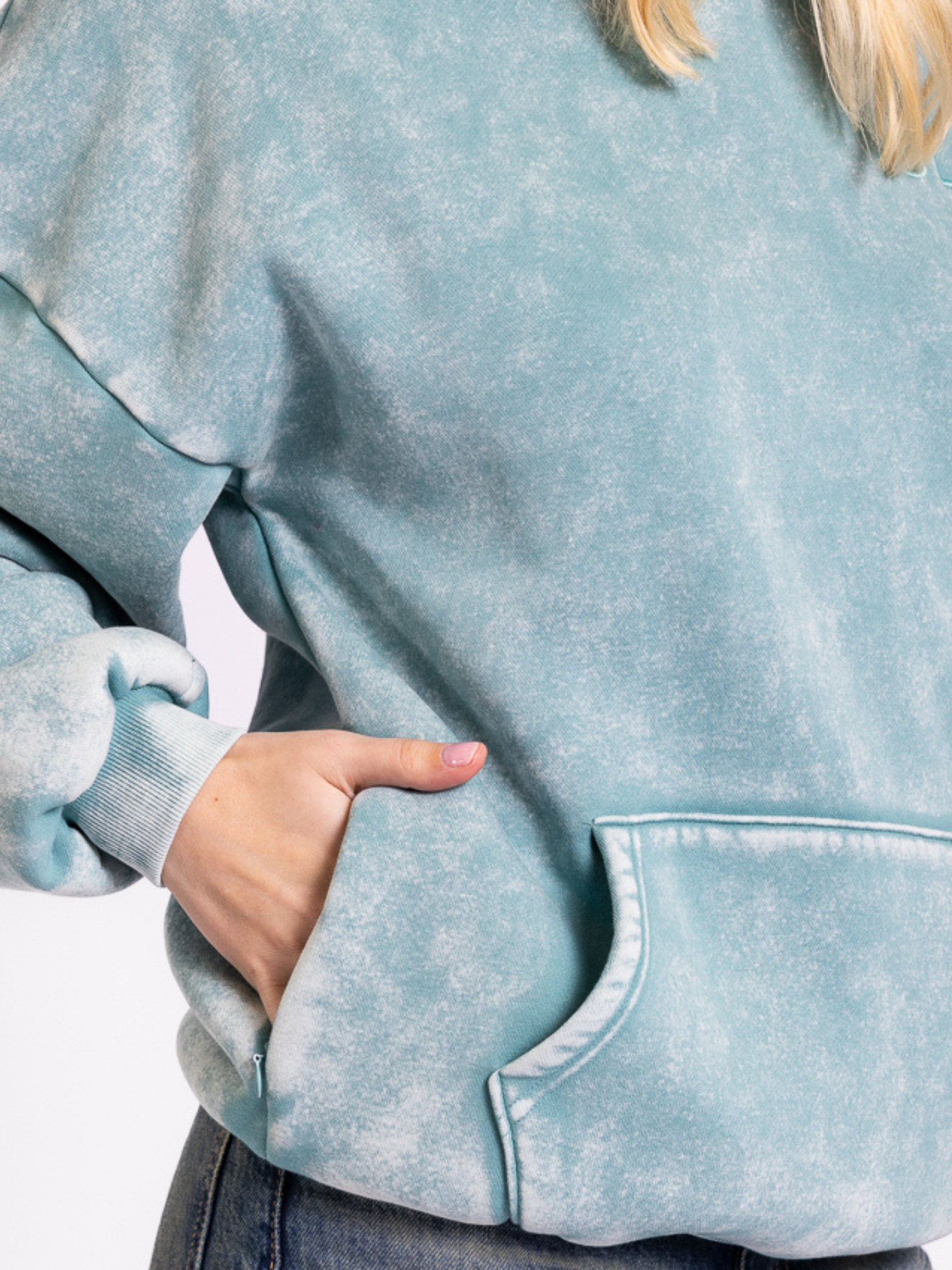 Kingdom Essential Snow Wash Hoodie
