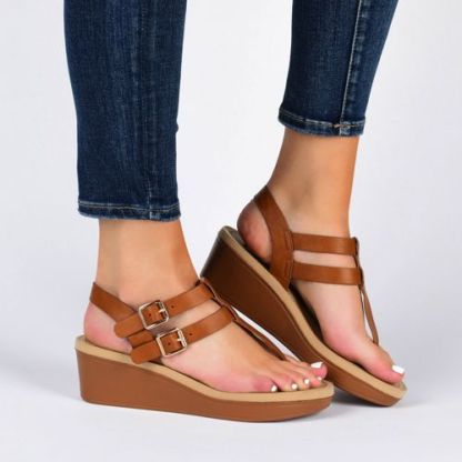 Journee Women's Bianca Comfort T-Strap Wedge Sandals