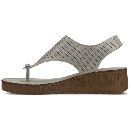 Journee Women's Mckell Wedge Sandals