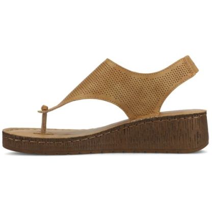 Journee Women's Mckell Wedge Sandals