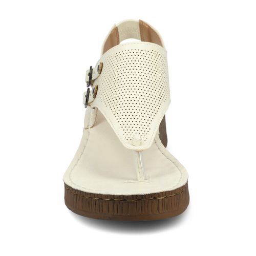 Journee Women's Mckell Wedge Sandals