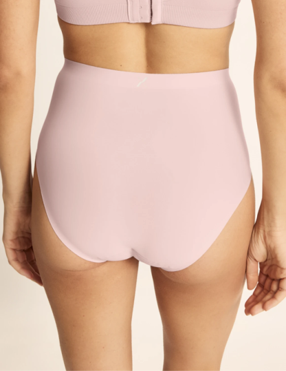 Essential No-Show High Rise