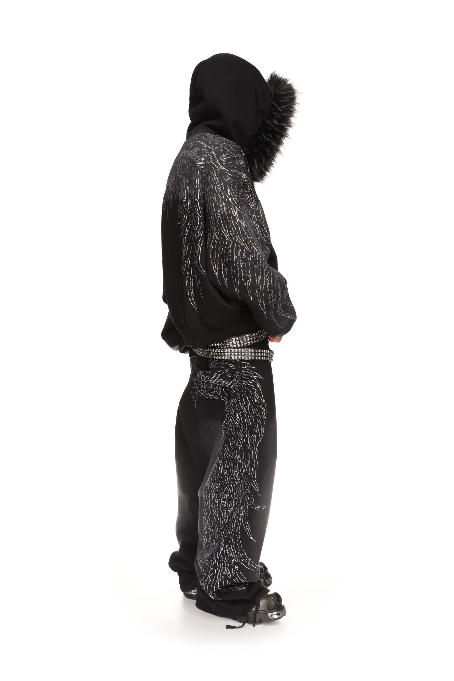 FALLEN RHINESTONE OVERSIZED SWEATPANTS WASHED BLACK