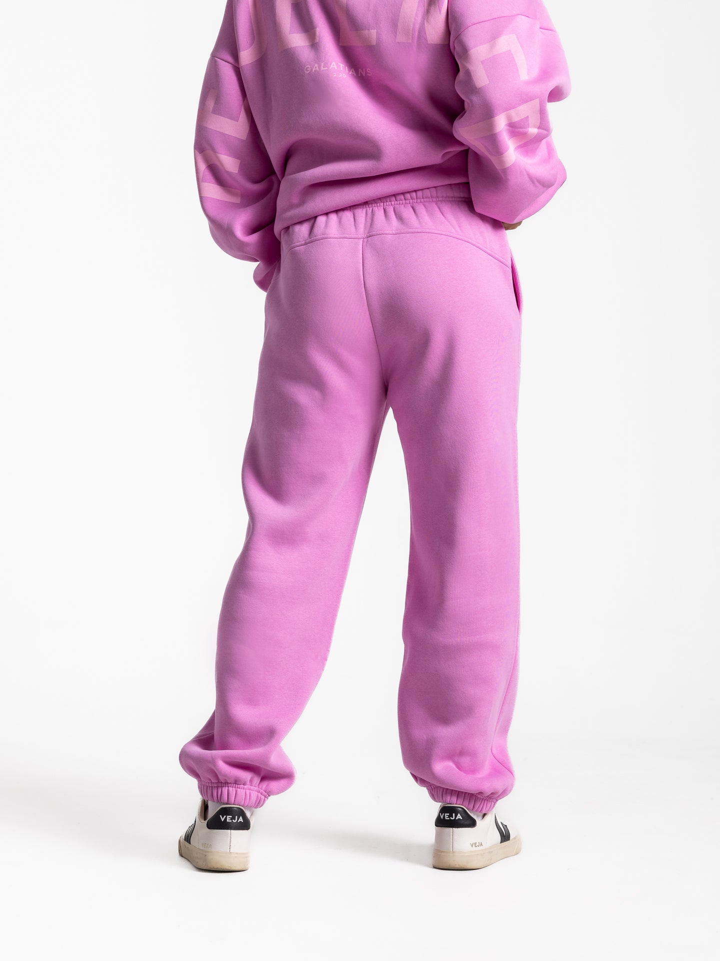 Kingdom Essential Joggers