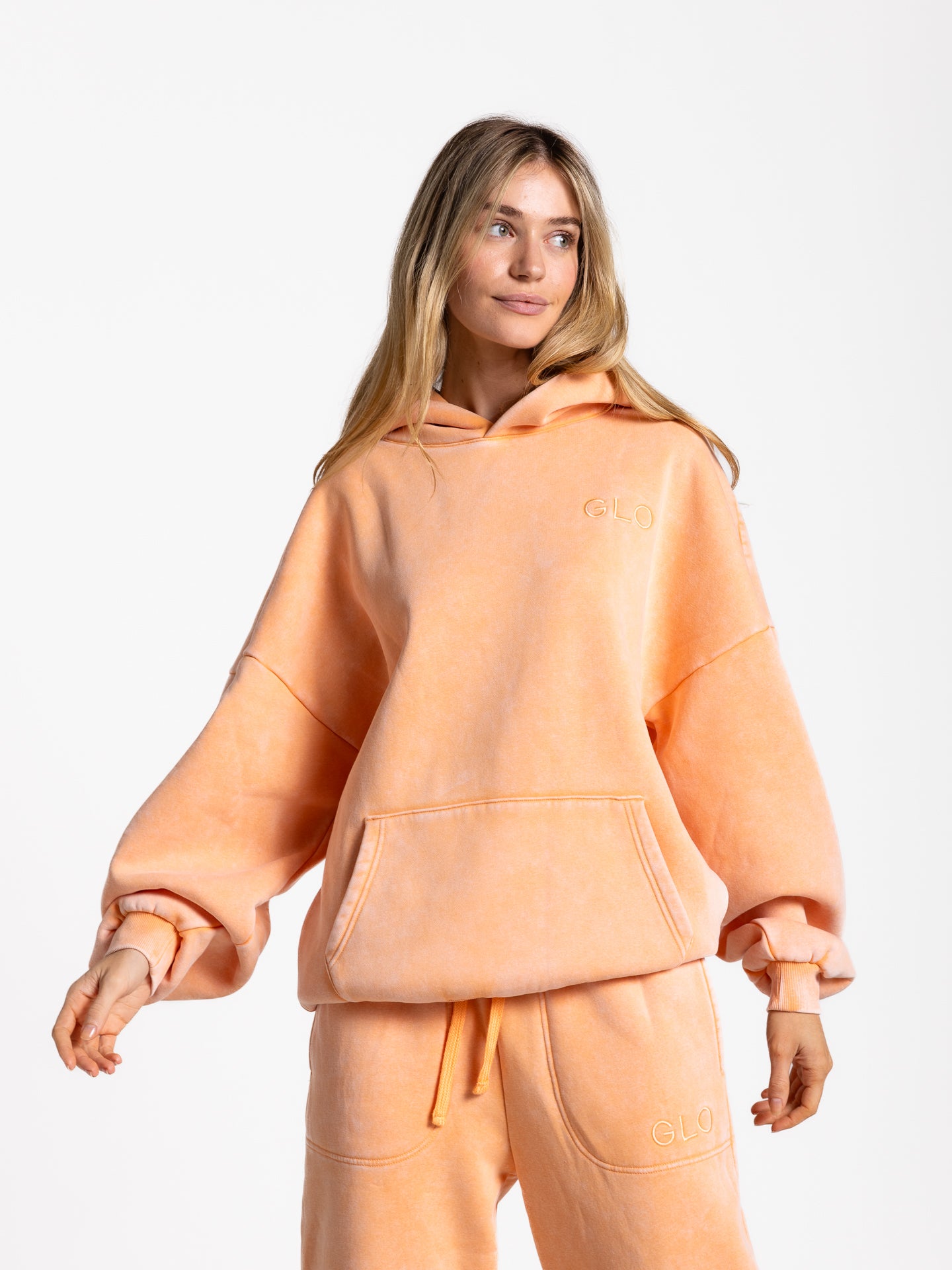 Kingdom Essential Snow Wash Hoodie