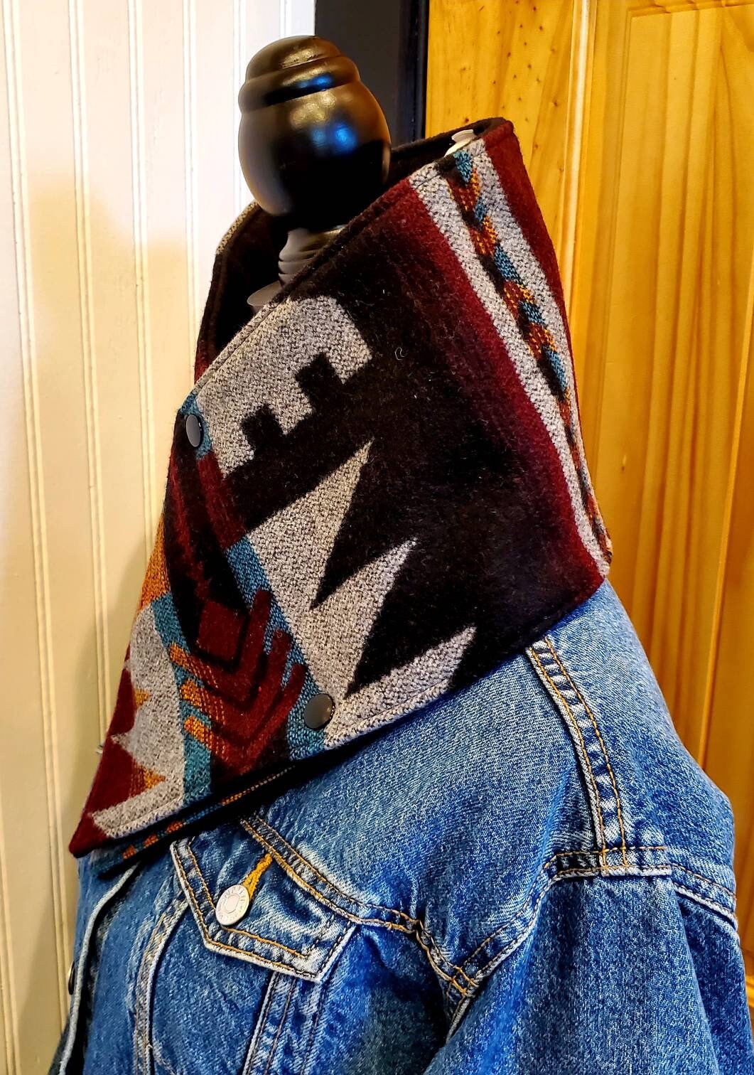 Women's Western Cowl