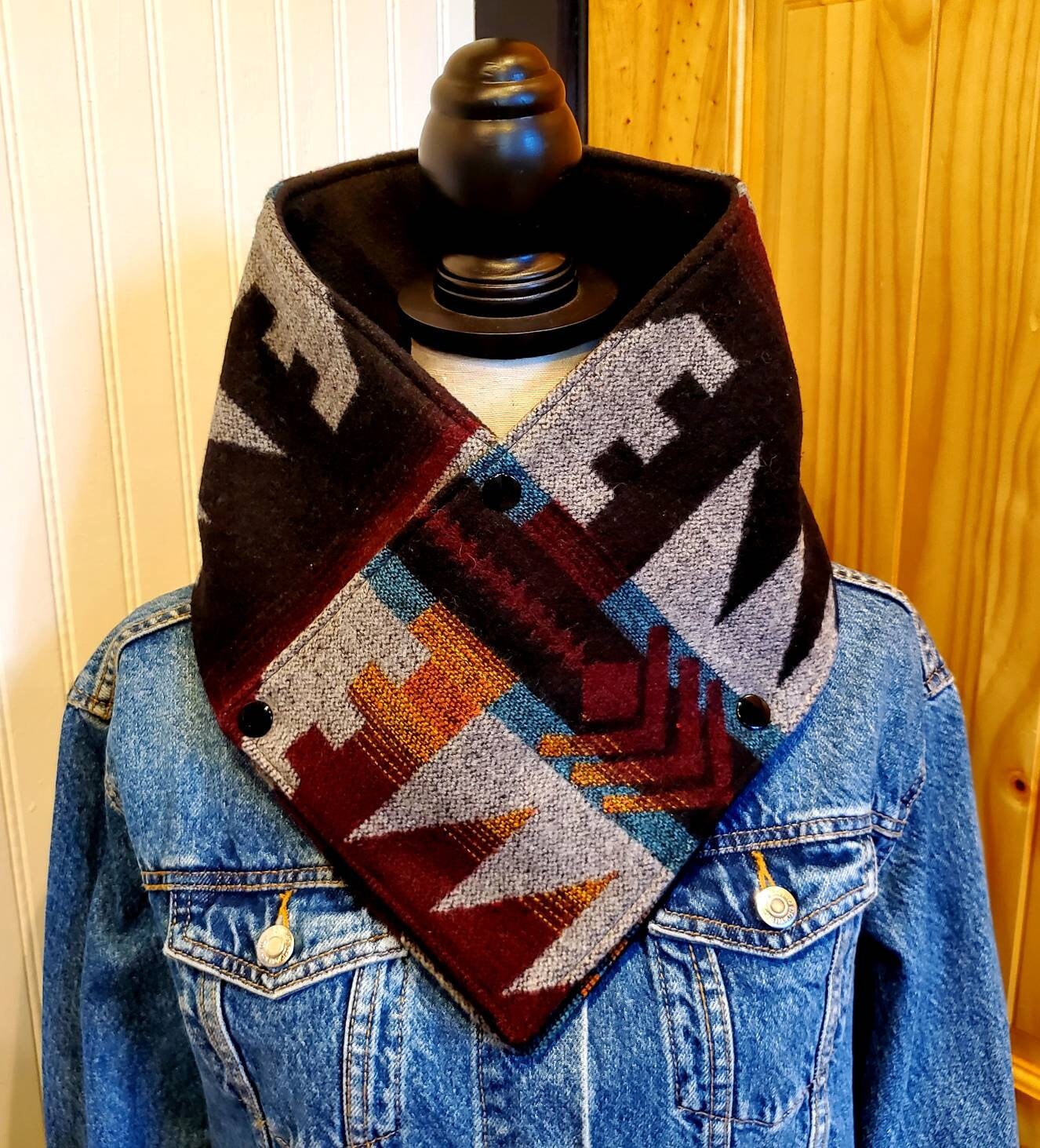 Women's Western Cowl
