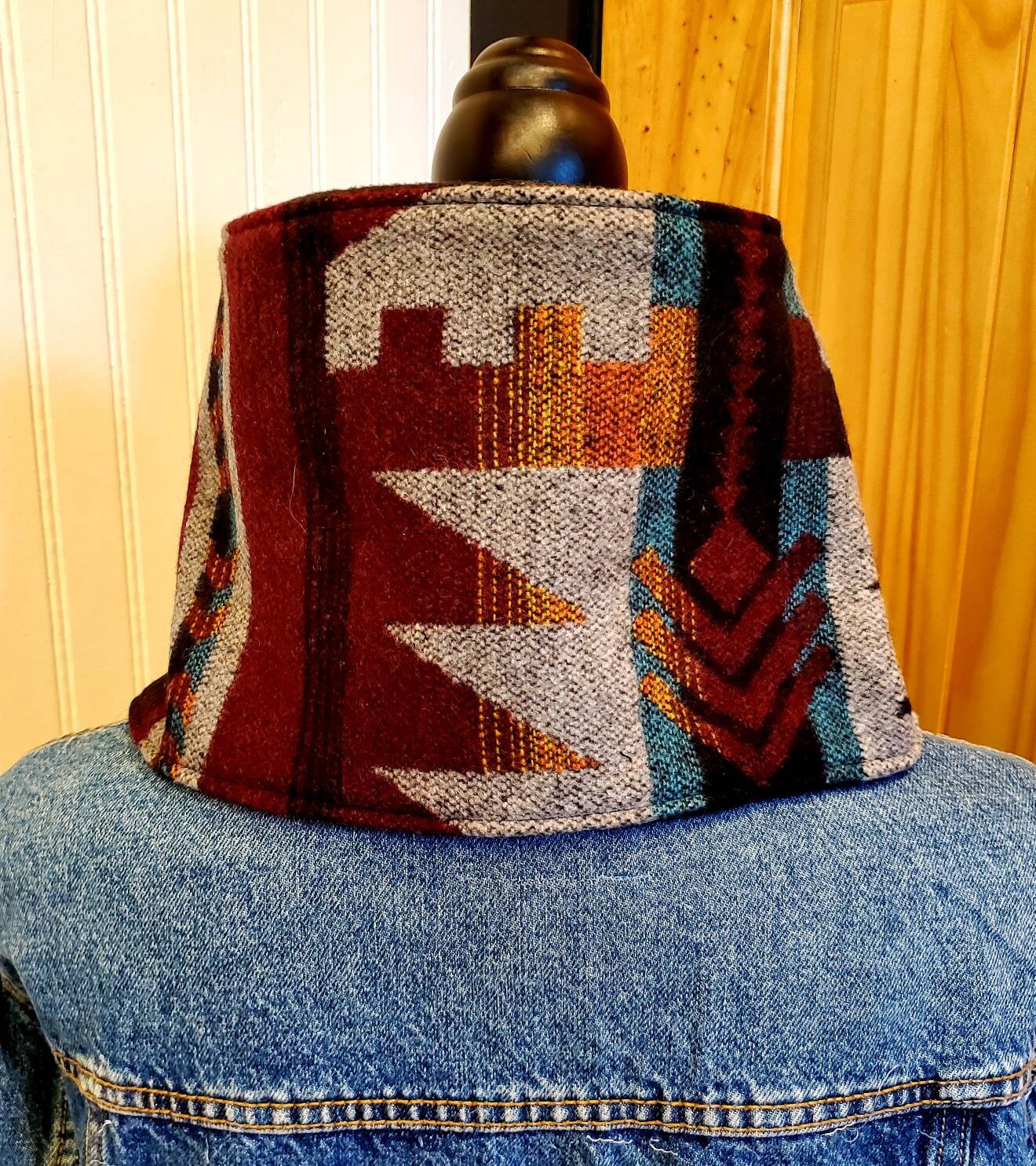 Women's Western Cowl