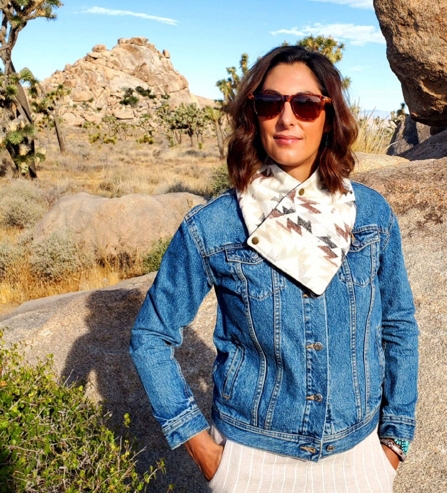 Women's Western Cowl - White Aztec