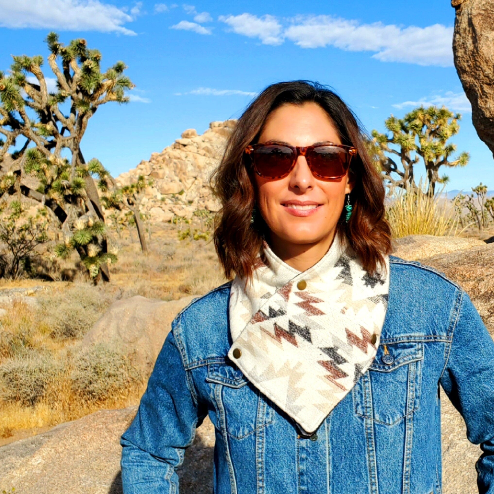 Women's Western Cowl - White Aztec