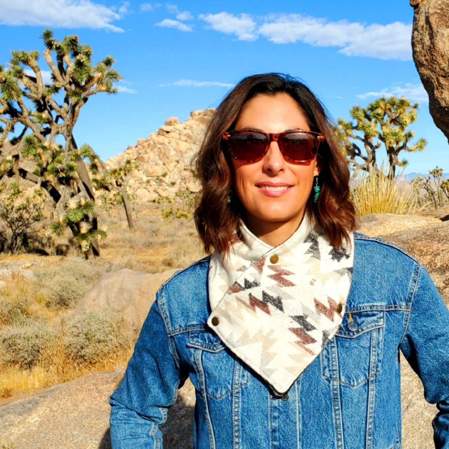 Women's Western Cowl - White Aztec