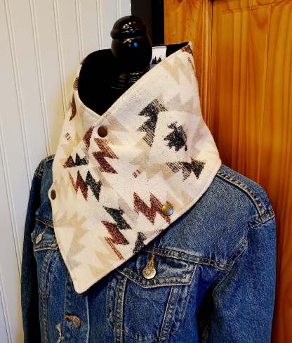 Women's Western Cowl - White Aztec