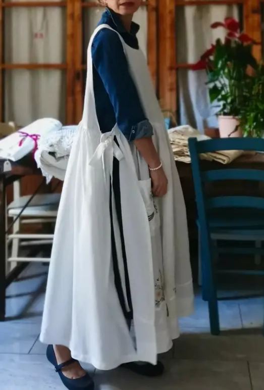 White Cotton Bouquet Embroidered Apron