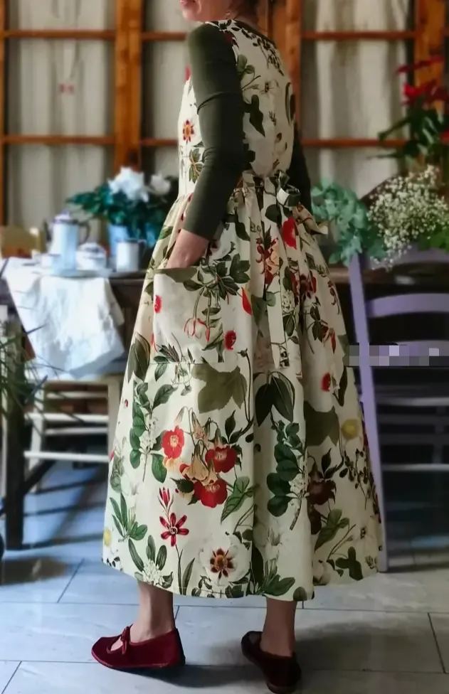 Cream Cotton Botanical Apron 