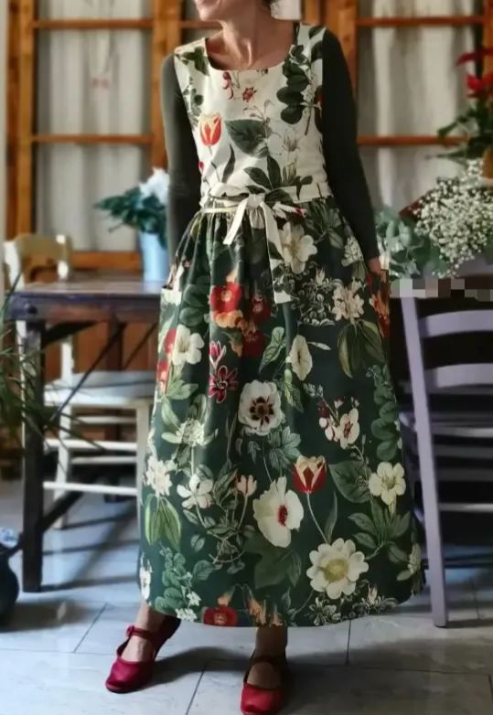 Cream & Green Patchwork Cotton Botanical Apron 