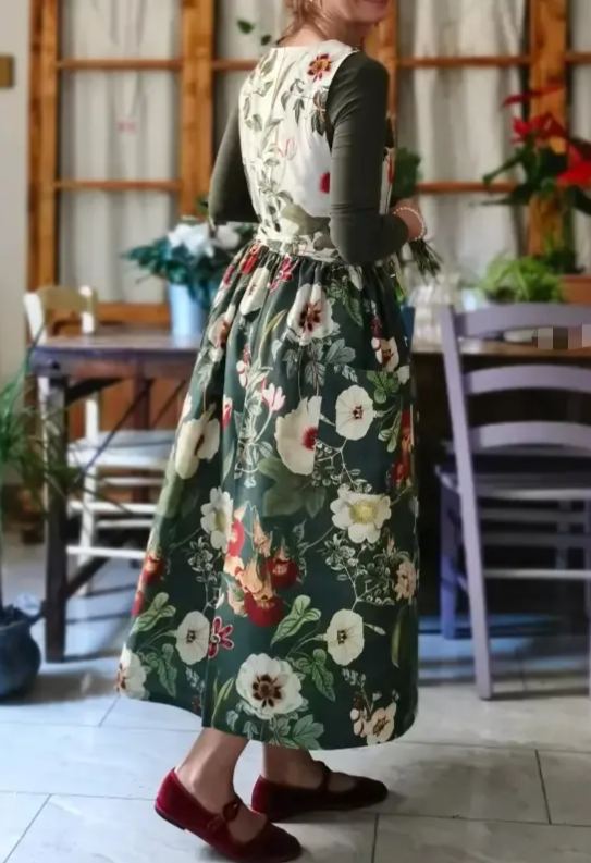Cream & Green Patchwork Cotton Botanical Apron 