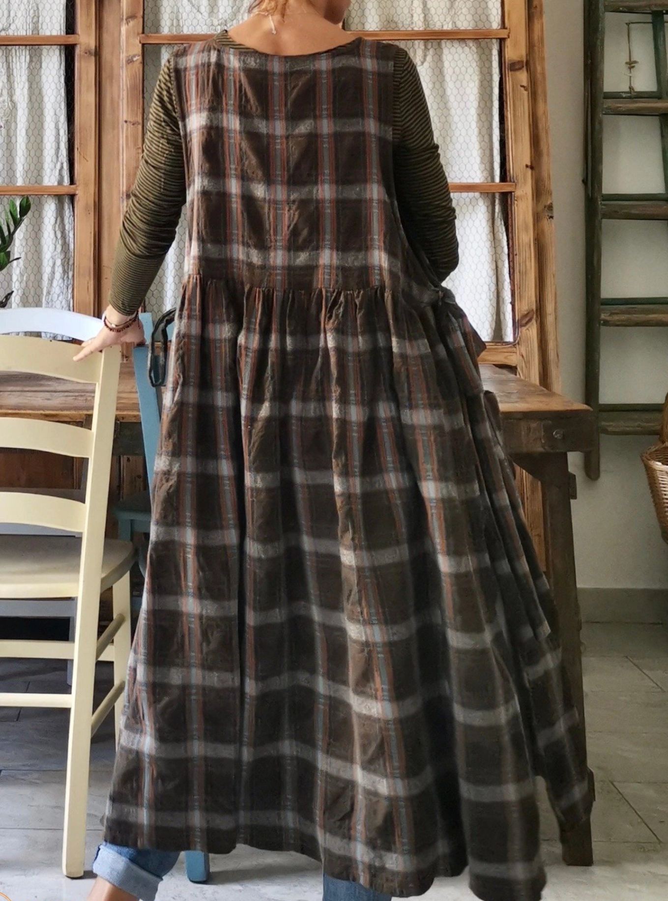 Brown Tartan Apron with Pockets