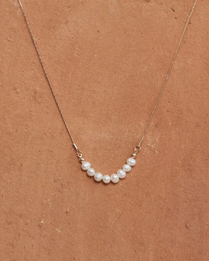 Short Necklace With Row Of Pearls