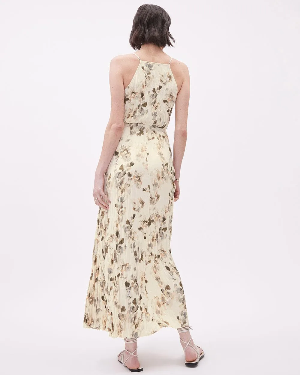 Sleeveless Maxi Dress with Halter Neckline