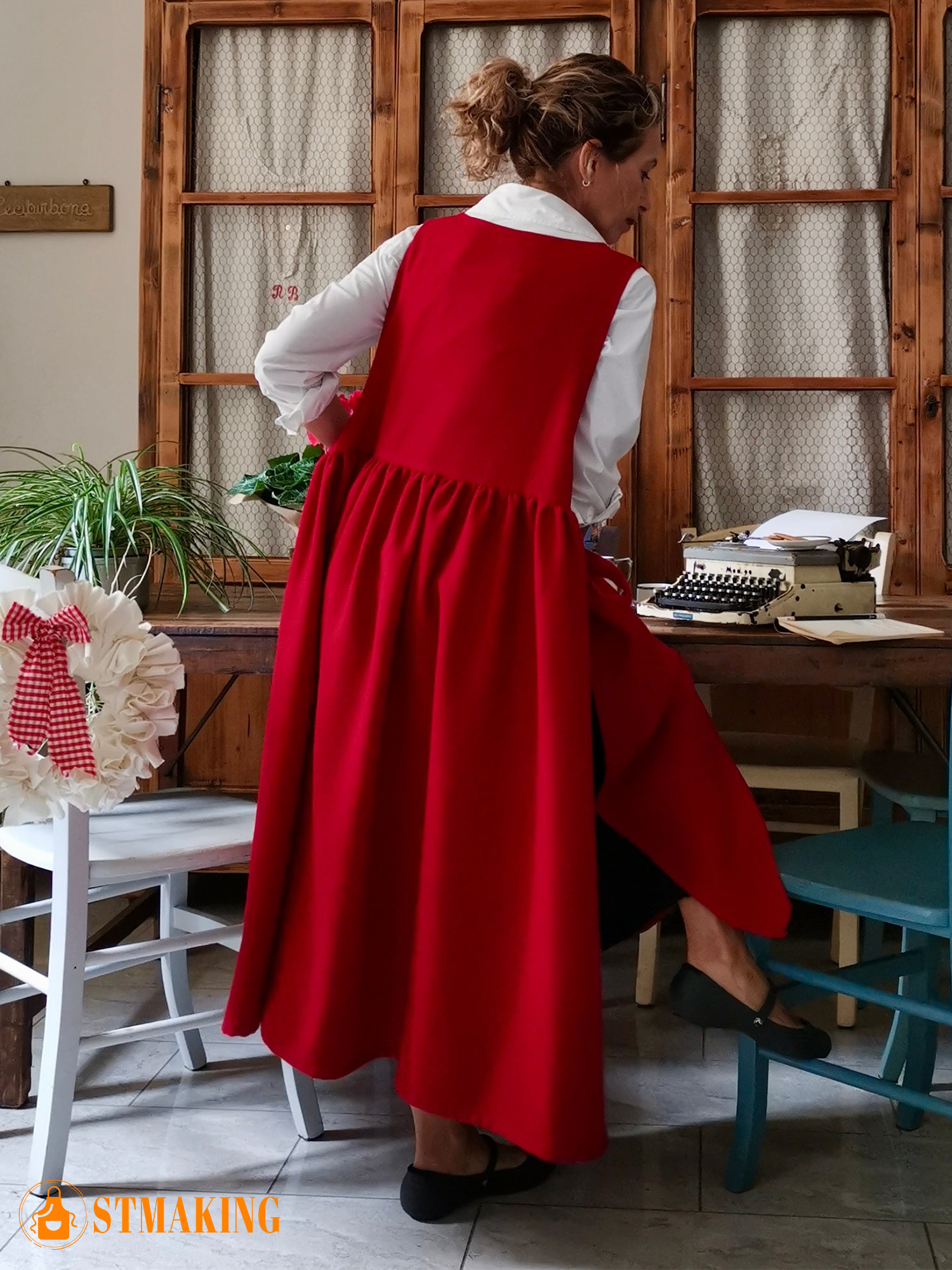 Vintage Red Apron with Pockets