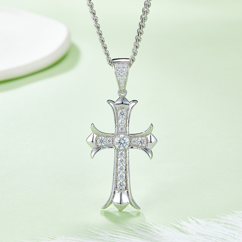 J003C Vintage Cross Necklace, S925 Silver Pendant with 5.0mm D-Grade Moissanite