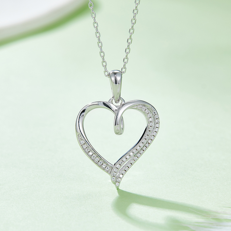 K034A Double-Layer Heart Pendant, S925 Silver, D-Grade 0.15ct Moissanite