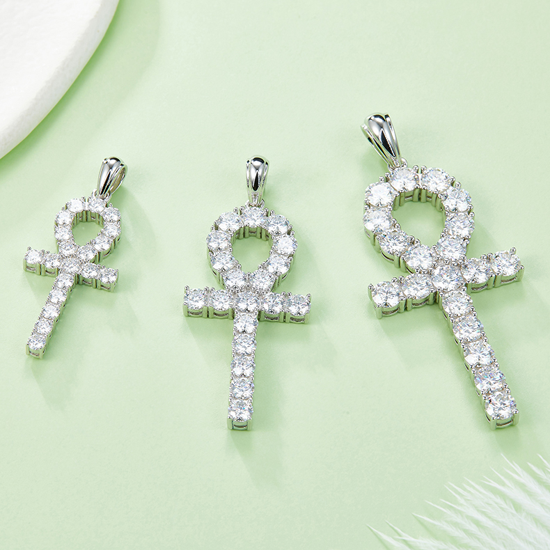 J002C Fashionable Cross Necklace, S925 Silver Pendant with 5.0mm D-Grade Moissanite