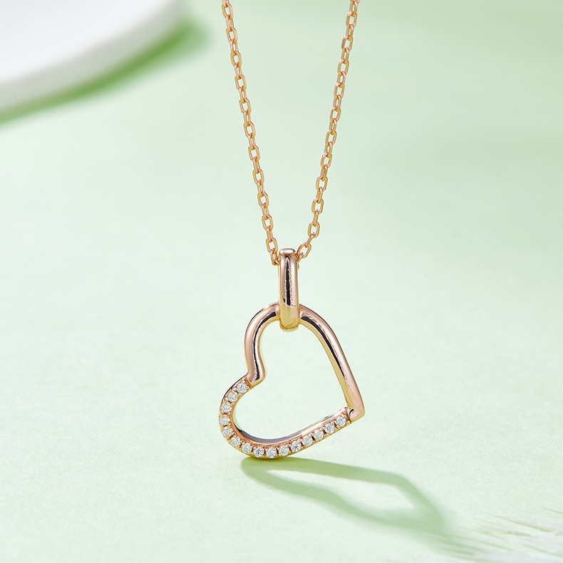 K029A Dazzling-Heart Pendant, S925 Silver, D-Grade 0.10ct Moissanite
