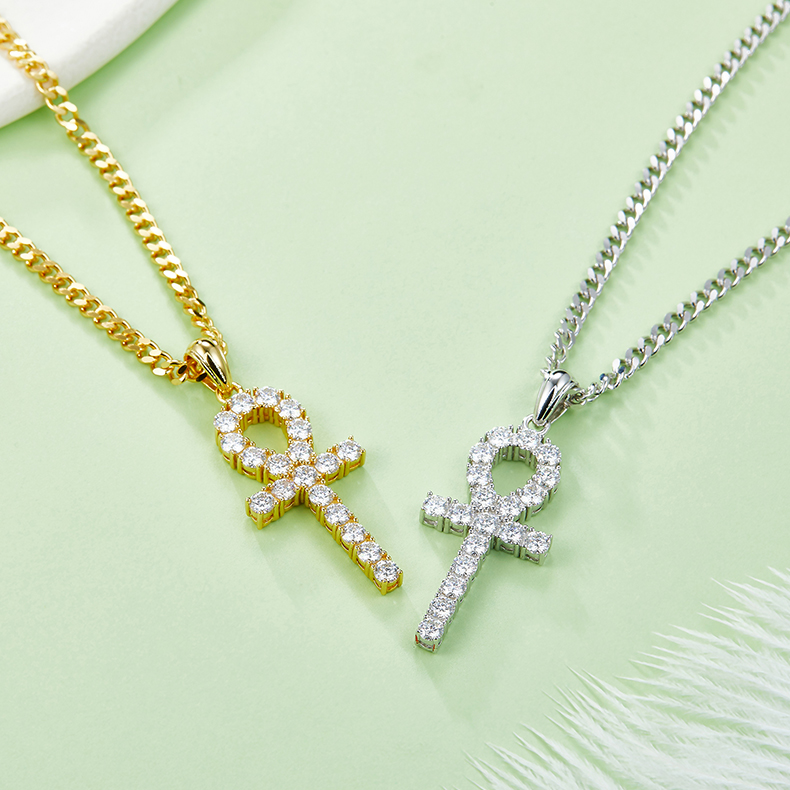 J002A Fashionable Cross Necklace, S925 Silver Pendant with 3.0mm D-Grade Moissanite