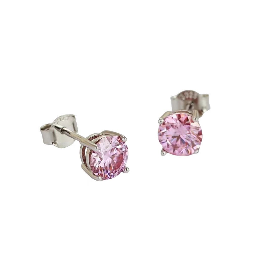 Colored Four-Claw Moissanite Stud Earrings