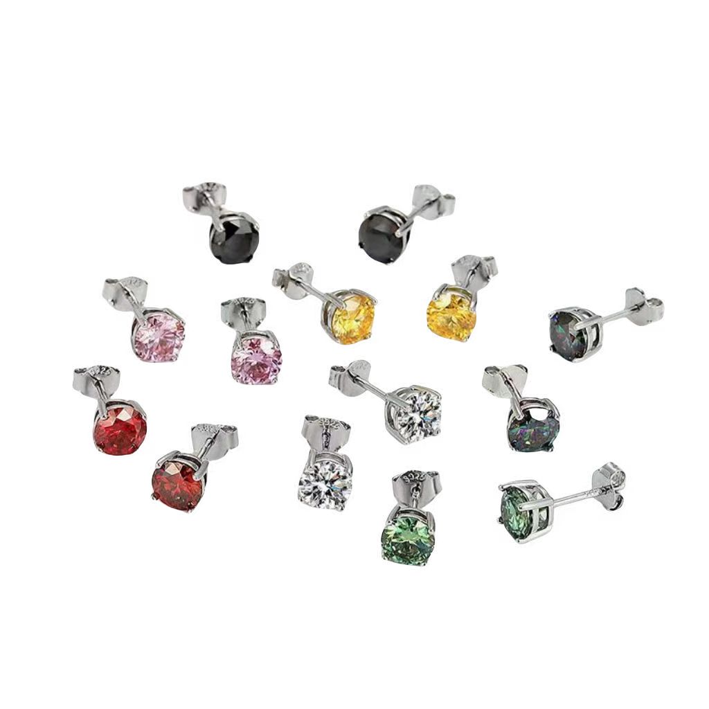 Colored Four-Claw Moissanite Stud Earrings