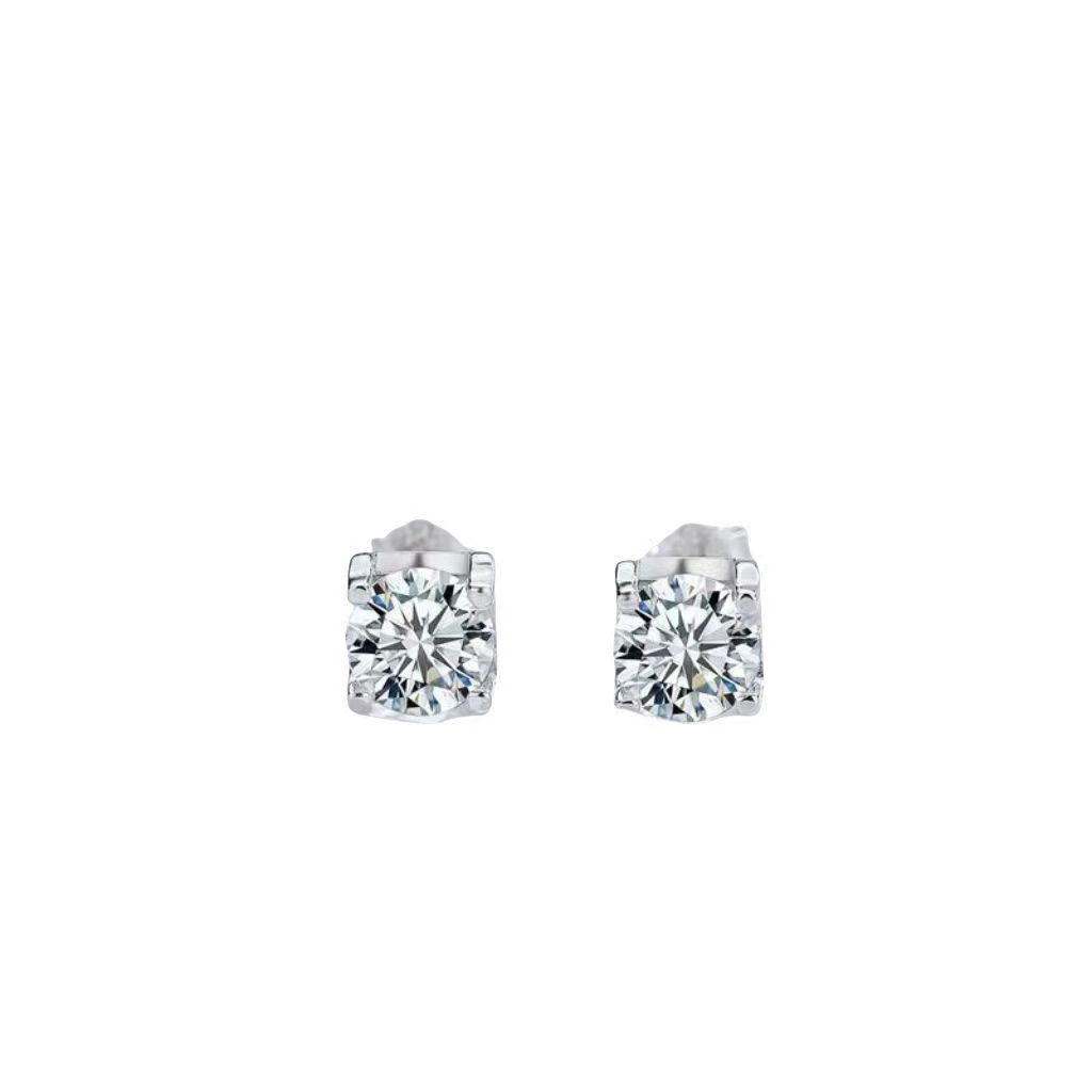 Bull Head Setting Moissanite Stud Earrings