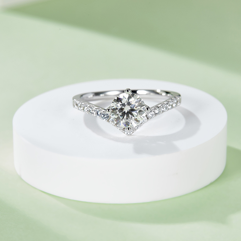 M38B V-Shape Eternity Band, S925 Silver Plated with White Gold, D-Grade 1ct Moissanite Ring for Women