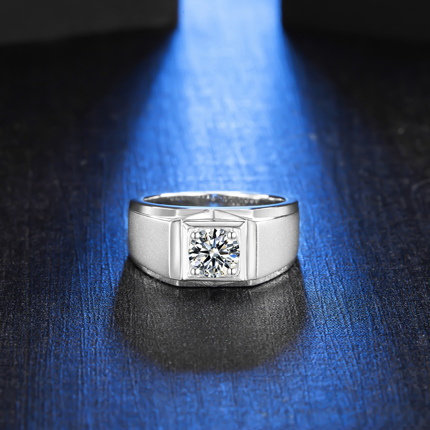  M72A S925 Silver Plated with White Gold, D-Grade 1ct Moissanite Ring for Men