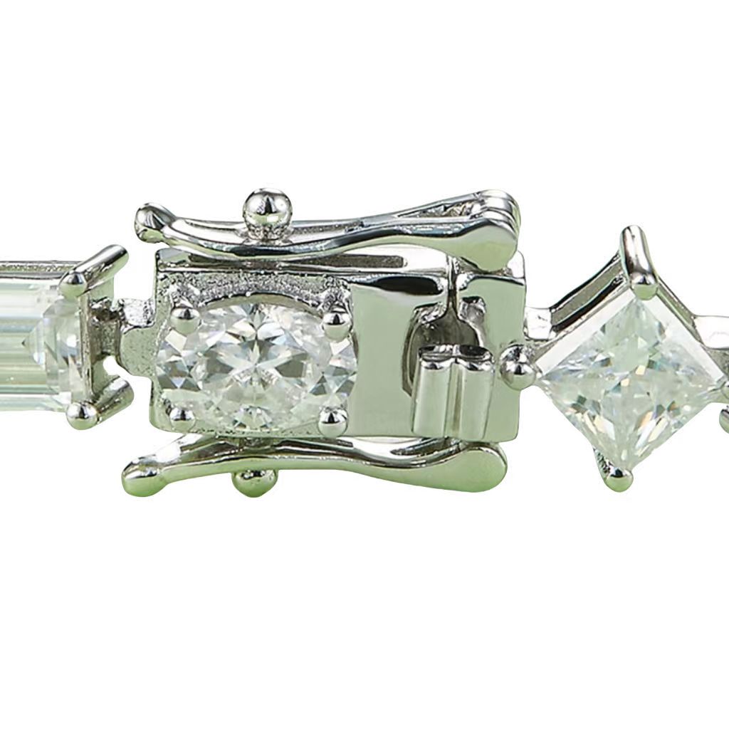 UWQA Fancy-Cut Stone Inlaid Tennis Chain, S925 Silver Plated with White Gold Bracelet, 0.5CT D-VVS Grade Moissanite per Piece