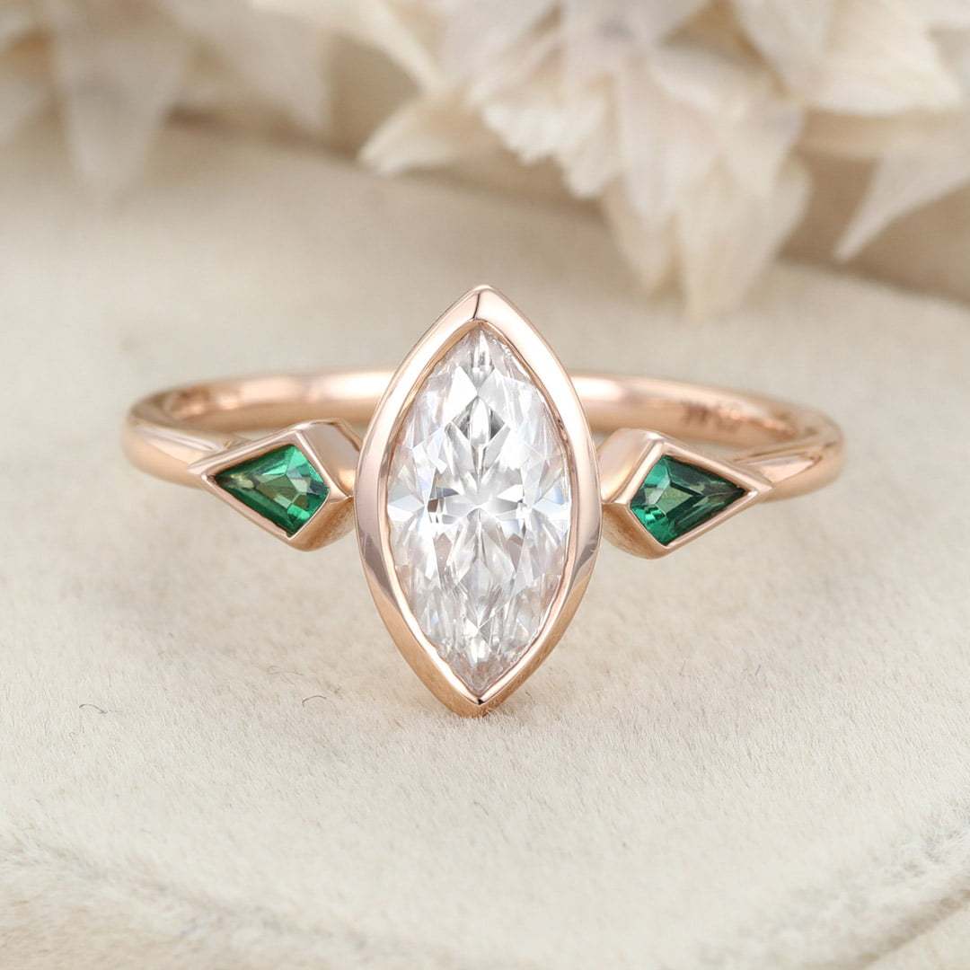 1.0Ct Marquise Cut Moissanite Engagement Ring Bezel Set Kite Cut Lab Emerald Wedding Ring Three Stone Green Ring