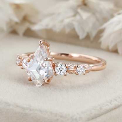 1.5CT Kite Cut Moissanite Engagement Ring Unique Vintage 14K Rose Gold Diamond Engagement Ring Bridal Promise Anniversary Gift Women