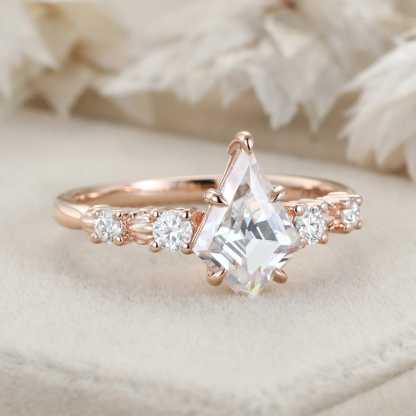 1.5CT Kite Cut Moissanite Engagement Ring Unique Vintage 14K Rose Gold Diamond Engagement Ring Bridal Promise Anniversary Gift Women