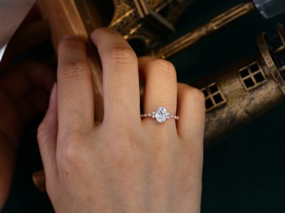 Rose Gold 1.5 Carat Oval Moissanite Engagement Ring for Women